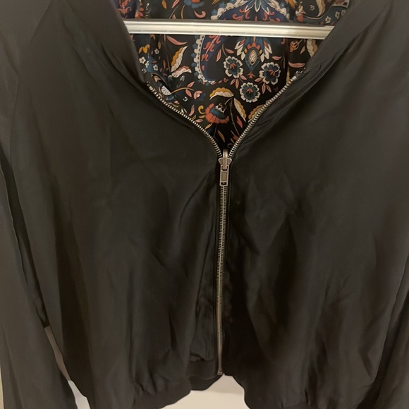 Merona Reversible Bomber Jacket. Size Large. - Picture 9 of 9